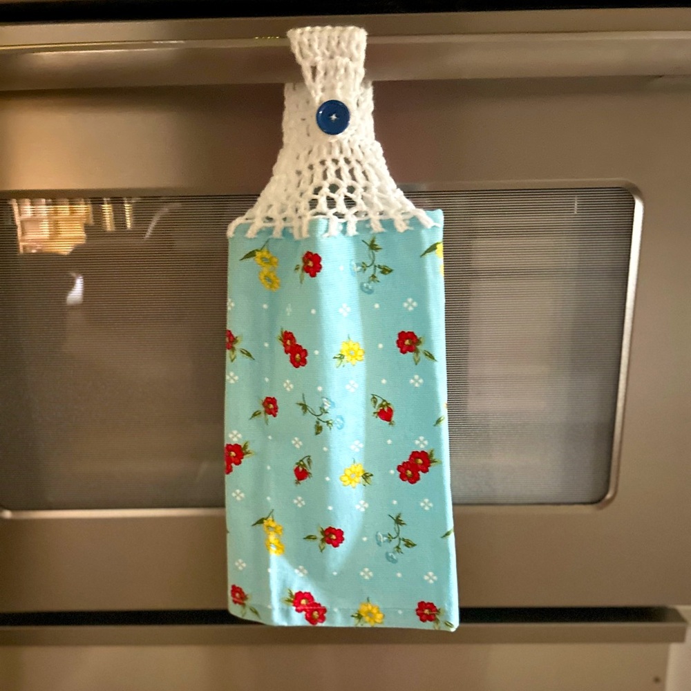 Hand Crafted Colorful Floral Roses Hanging Hand Towels Crochet Top - Picture 10 of 13